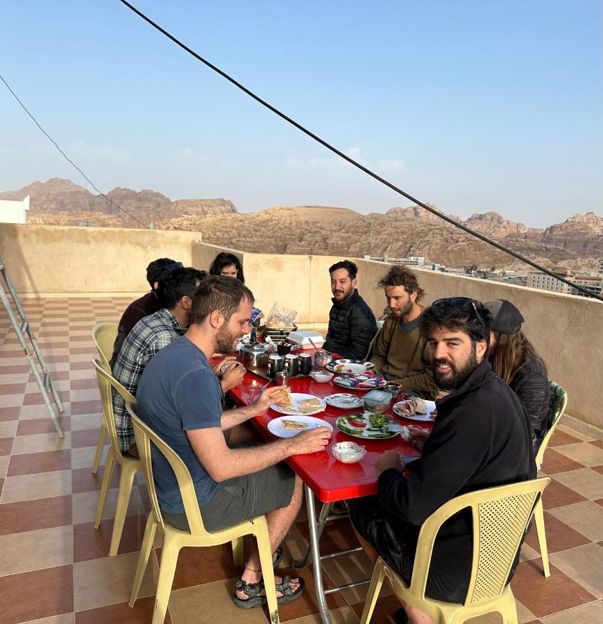 Hustle'S Look Acomodação com café da manhã Wadi Musa Exterior foto